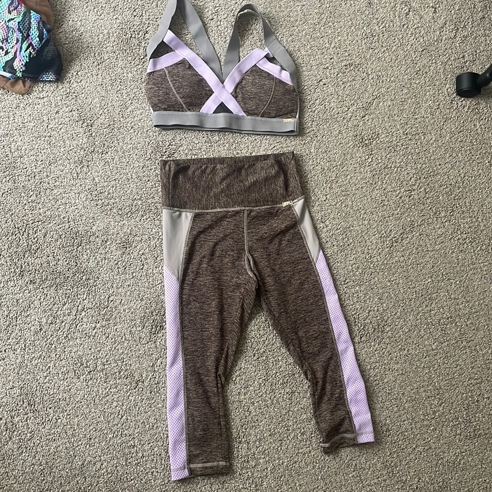 VPL WORK OUT leggings ONLY